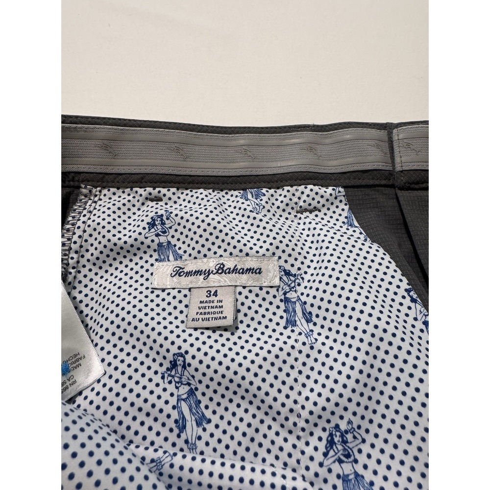 Tommy Bahama Shorts Mens 34 Gray Microfiber Stretch Chino 8 Inseam Golf Casual - Picture 2 of 5